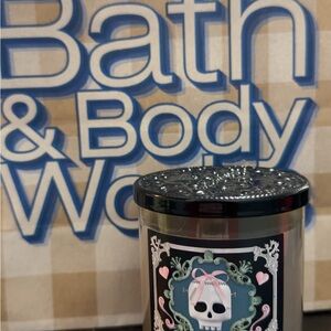 Bath & Body Works Skull Design Candle - Black and Pink
